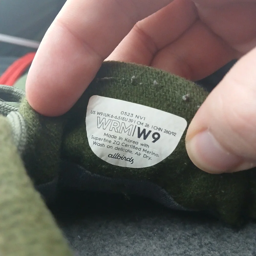 Allbirds Wool Runner Womens‎ 9 Olive Green Merino Wool Sneakers WRM W9 0523 NV1